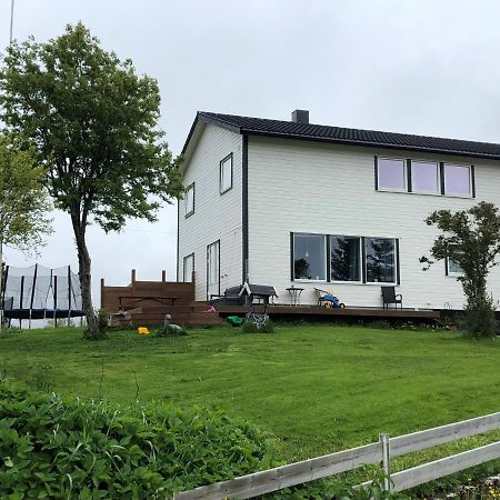 Sentrum Apartment Leknes Exteriör bild